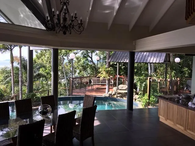 Sapphire Ridge Villa Palm Cove Australia